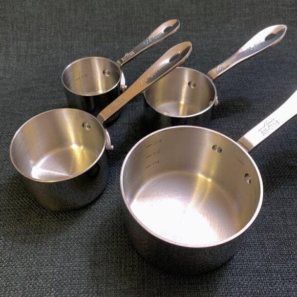 ALL CLAD Heavy Gauge Stainless Steel Measuring Cups w/ 4 Riveted Handles NWT - Picture 2 of 6